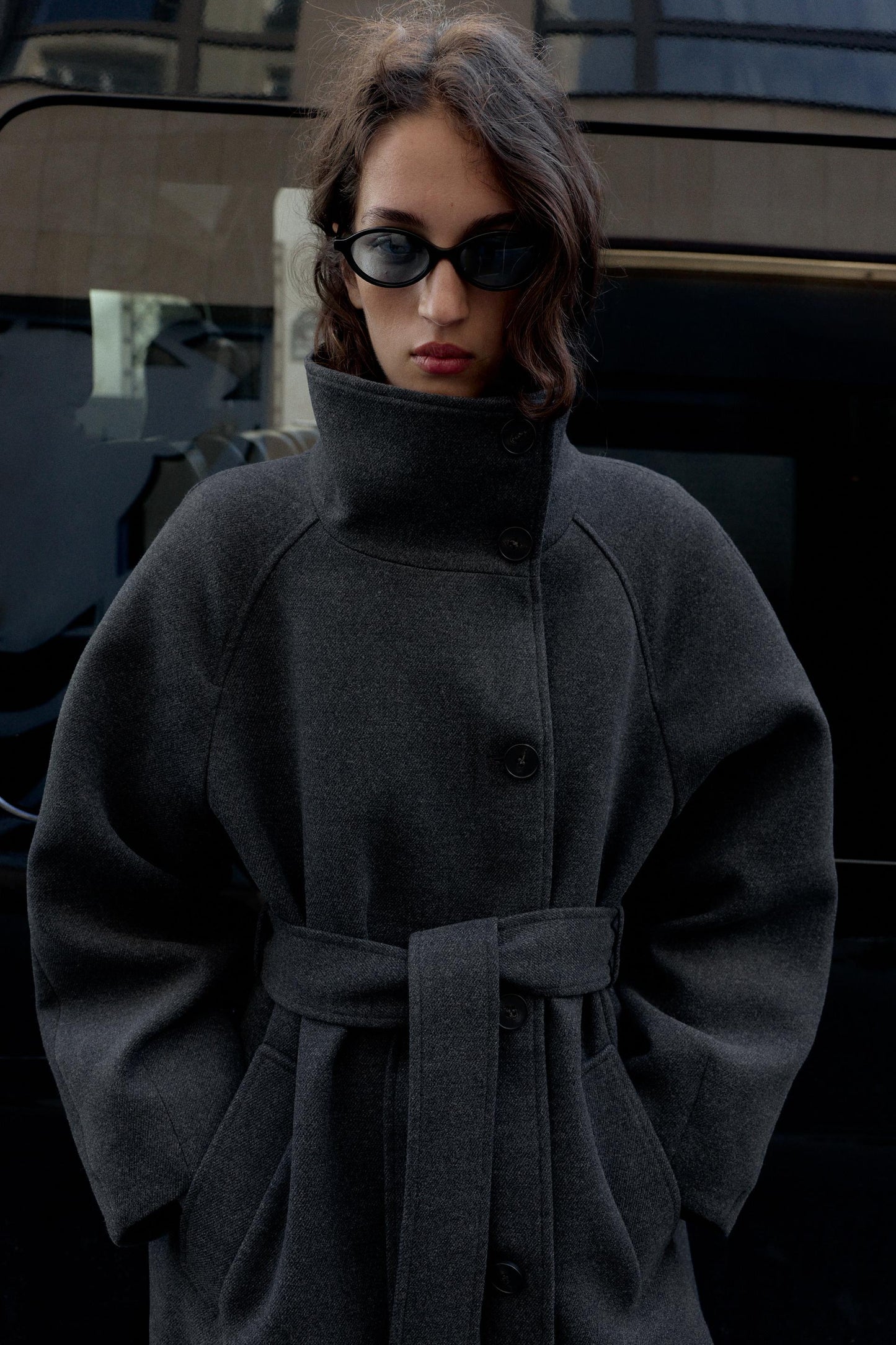 Frostveil™ Wool Coat — Flaunt Your Shape with Breathable Warmth and Effortless Elegance