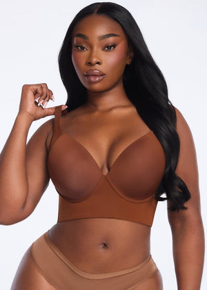CurveVita™ — Tailored Elegance That Celebrates Your Curves and Unleashes Confidence
