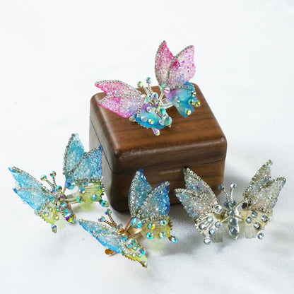 LumiFlit™ — Sparkling Clips That Ignite Her Confidence and Never Let Go