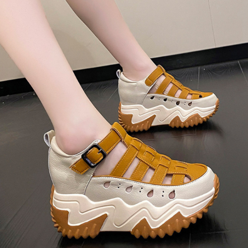 SolaceStride™ — Walk Pain-Free All Day with Custom Comfort and Support
