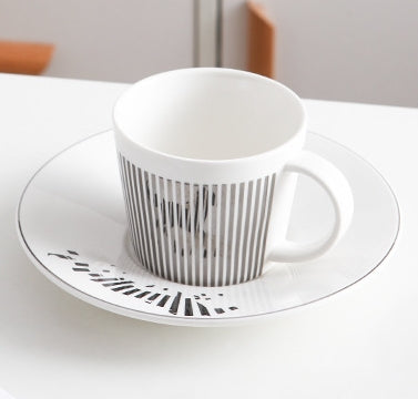 LumaPulse™ Cup — Ignite Your Creativity with Every Mesmerizing Sip