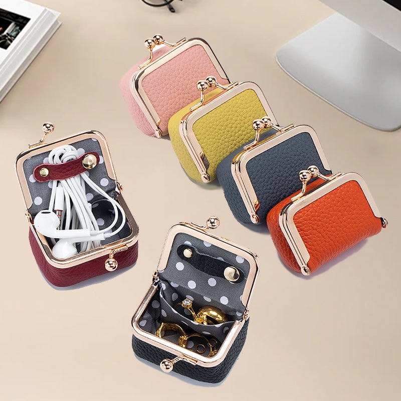 VeledaVault™ Mini Jewelry Case — Keep Your Sparkle Safe and Stunning On the Go