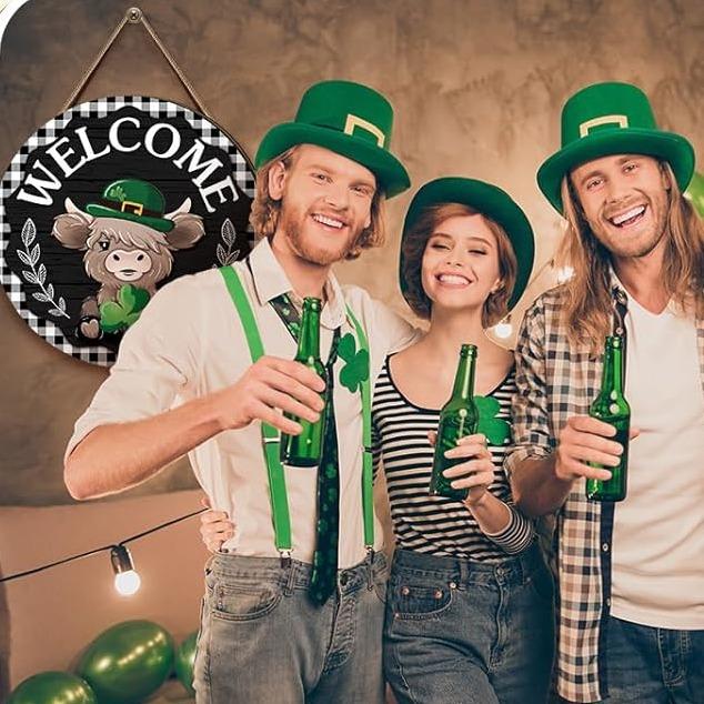MagneMoo™ Highland Cow Sign — Transform Your Entryway Into a Joyful, Ever-Changing Celebration Centerpiece