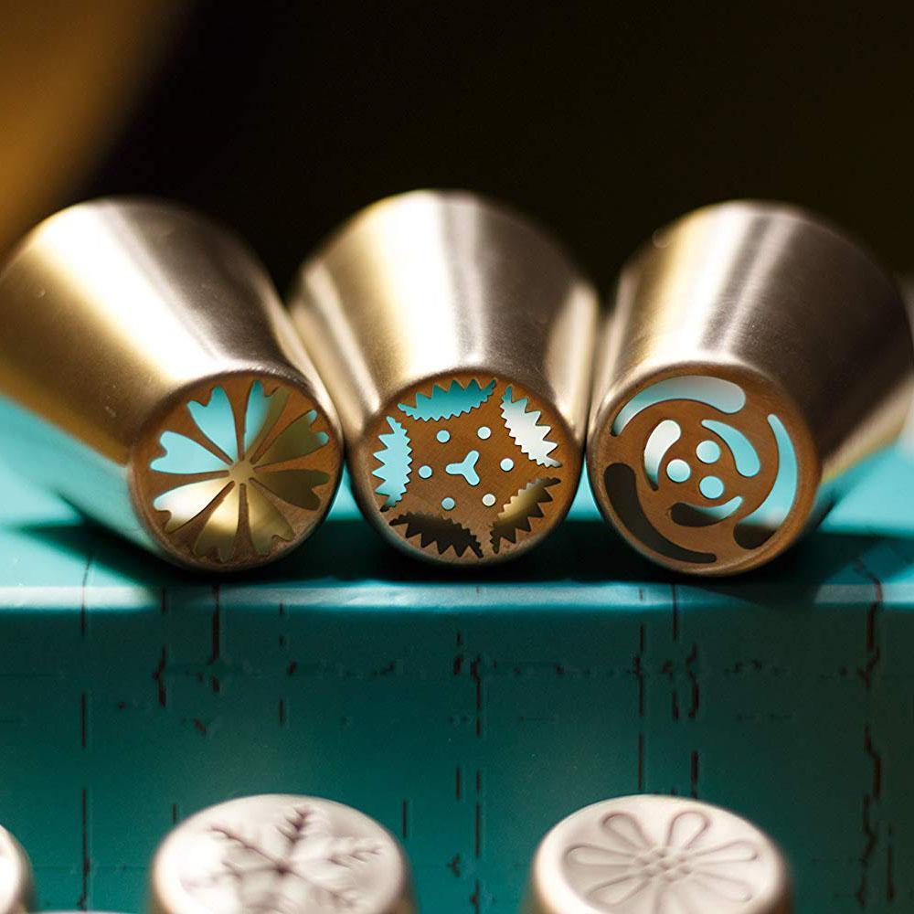 LumaPetal™ — Unleash Your Inner Artist and Dazzle Every Dessert with Effortless Elegance
