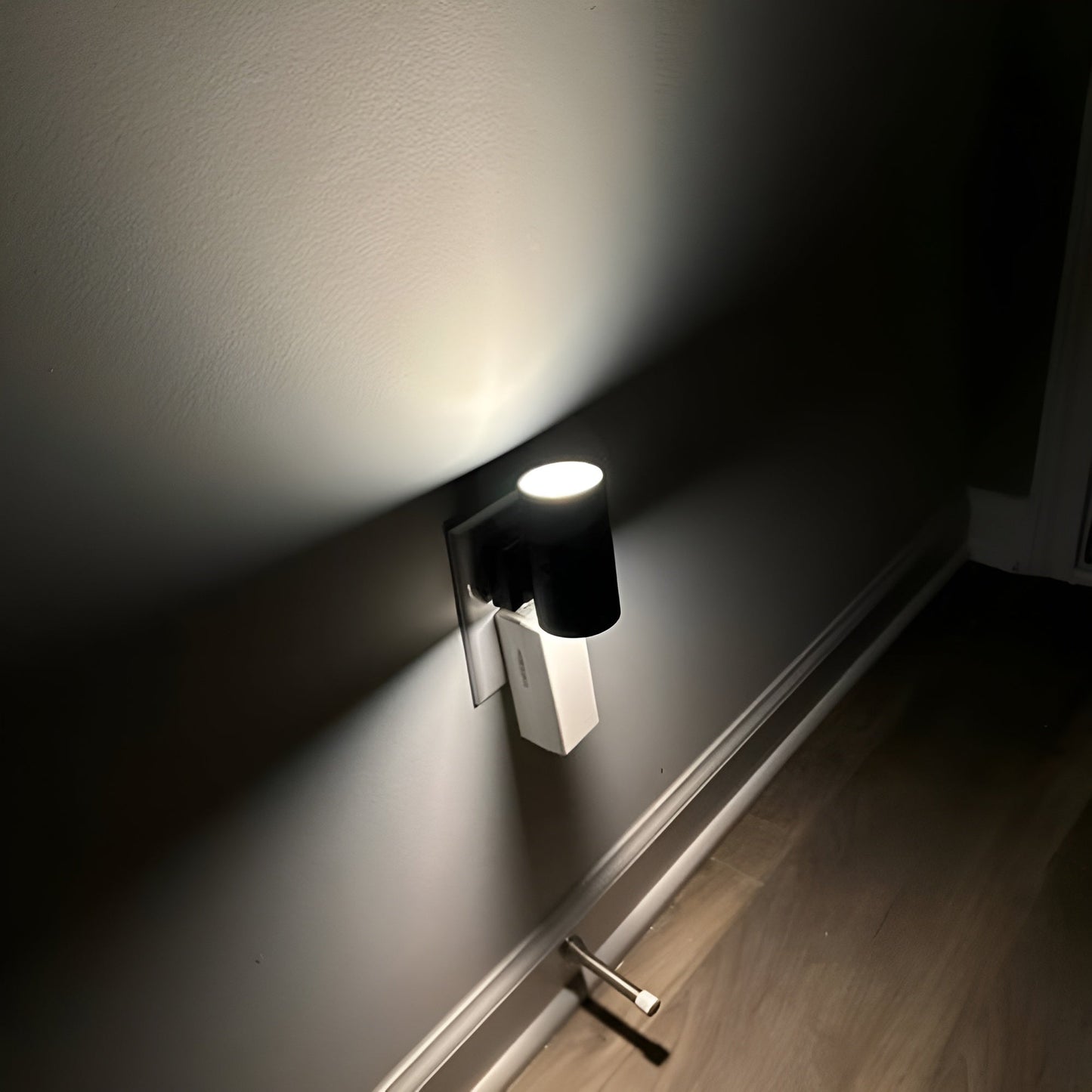 LumaVibe™ — Transform Your Room Instantly with Mood-Brilliant Light