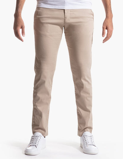 StrideCraft™ Chinos — Own Every Move with Pants That Stay Sharp and Comfortable All Day