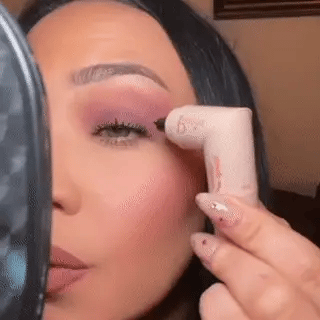 StelaWing™ — Effortless Wings That Boost Your Confidence All Day Long
