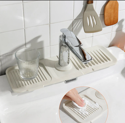 LiquiLift™ — Say Goodbye to Water Mess and Hello to Spotless, Lightning-Fast Drying