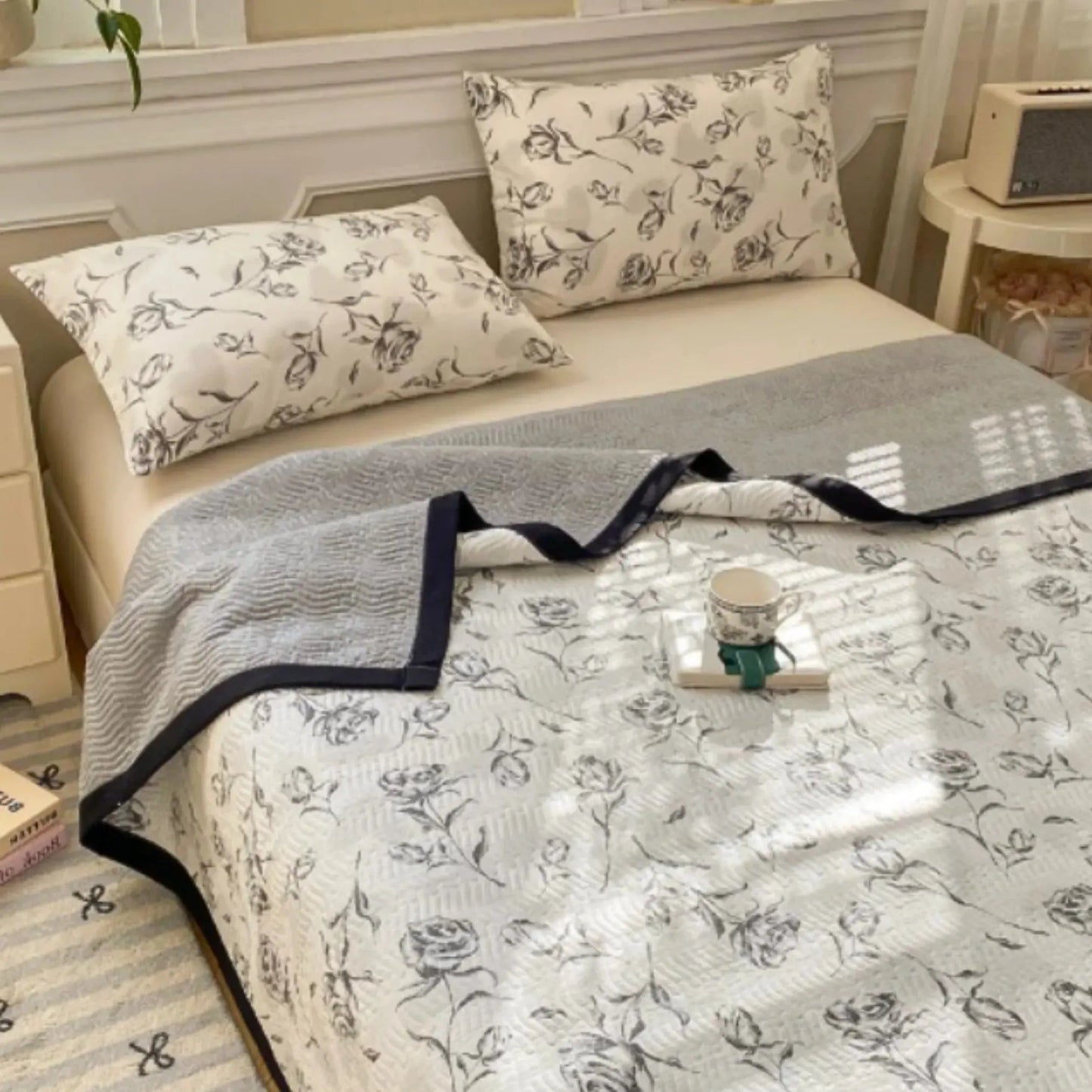 Bedding Set | Floral Microfiber Duvet Set | Hidden Zipper & Corner Ties | Year-Round Comfort