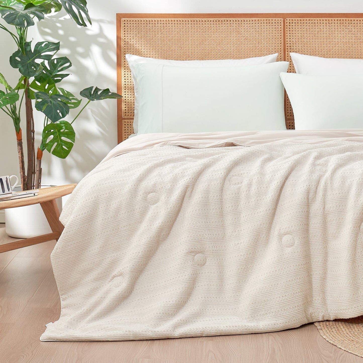 Comforter for Hot Sleepers | Cooling Waffle Design | Plant-Based Fiber & Lightweight
