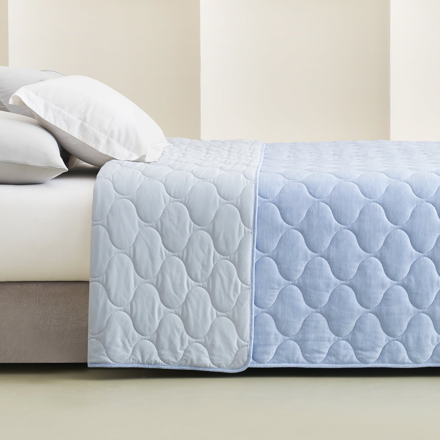 Cooling Blanket for Hot Sleepers | Japanese Cooling Fabric | Double-Sided Design & Machine Washable