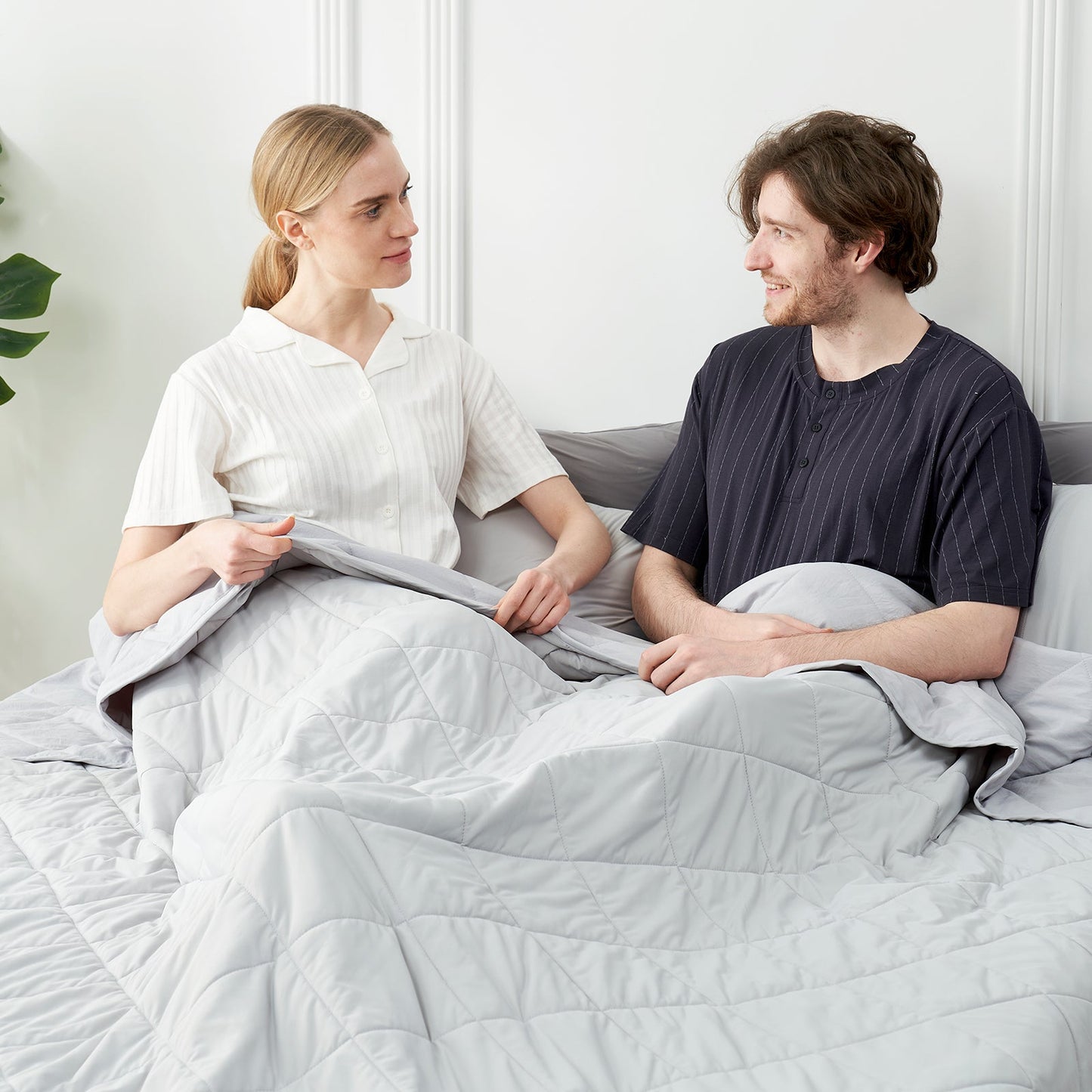 Cooling Blanket for Hot Sleepers | Japanese Cooling Fabric | Dual-Sided Cloud Quilted