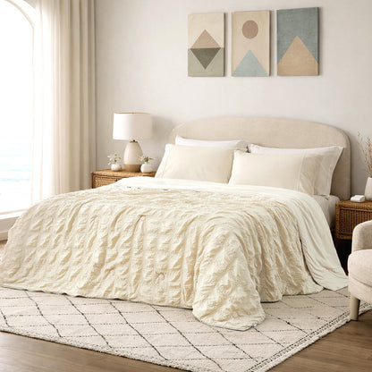 Cooling Comforter | Advanced Airflow | Lightweight Seersucker Fabric & Plaid | For Hot Sleepers