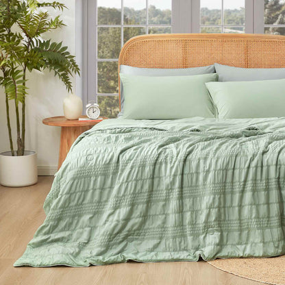 Cooling Comforter | Seersucker & Advanced Airflow | Lightweight, Machine-Washable | For Hot Sleepers