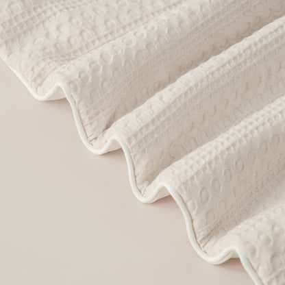Cooling Comforter | Waffle Pattern | Plant-Based Fiber Filling | For Hot Sleepers