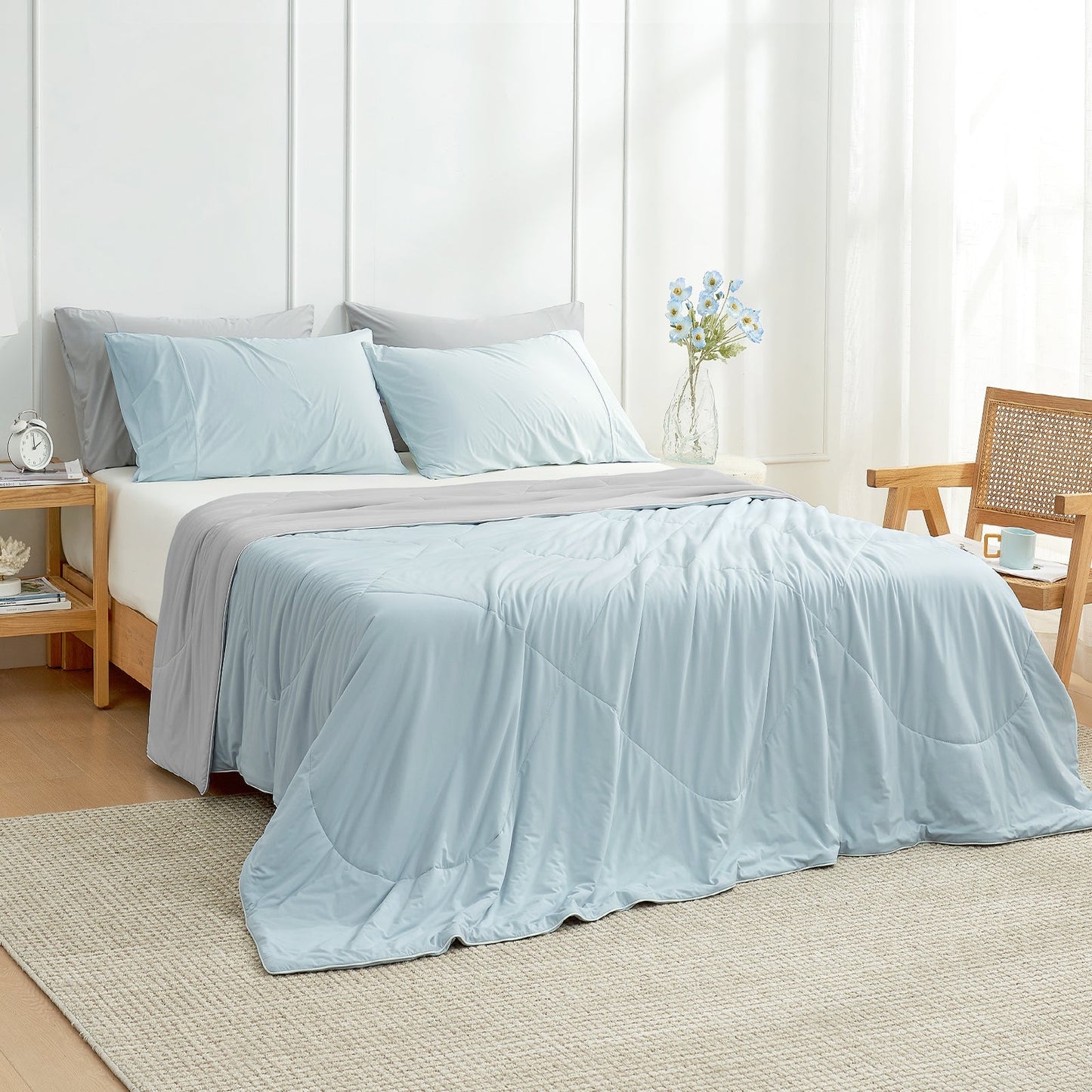 Cooling Comforter for Hot Sleepers | Instant Cool-Touch Fabric | Lightweight & Breathable