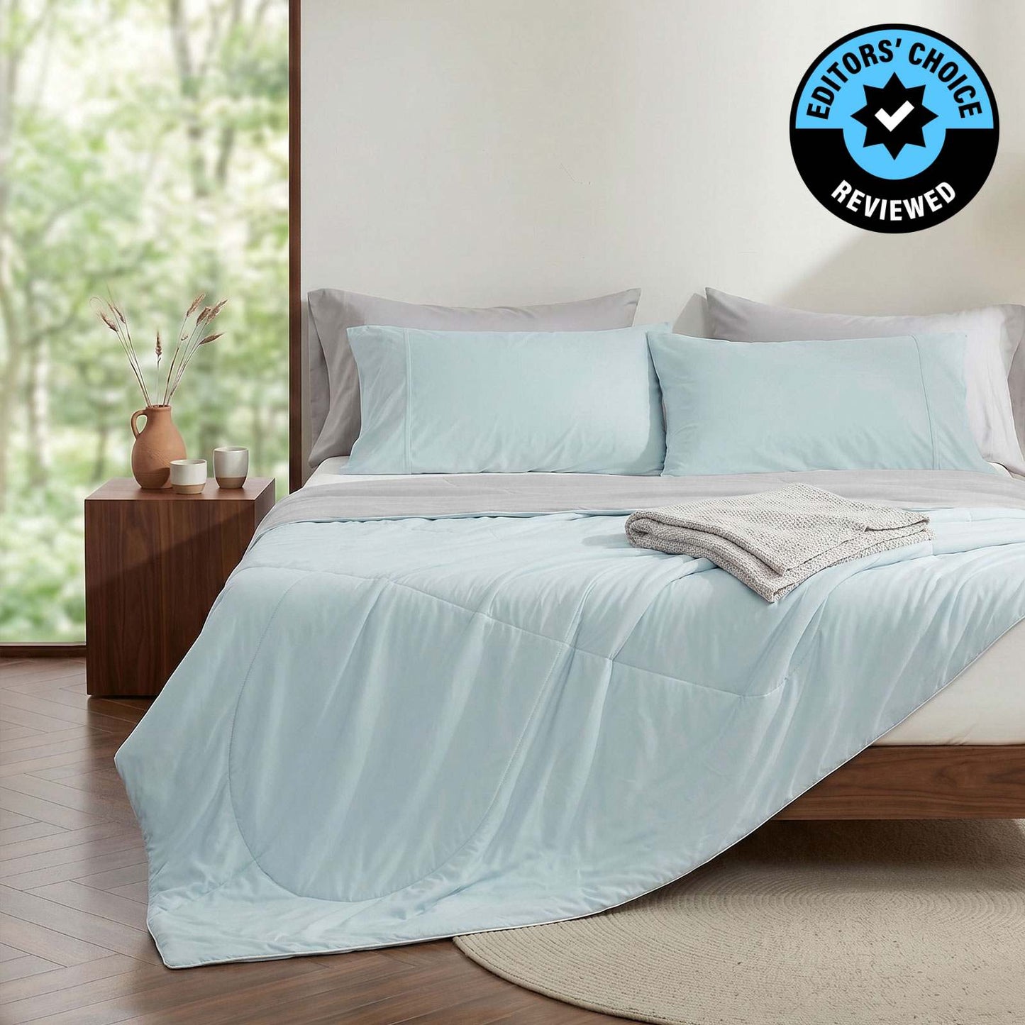 Cooling Comforter for Hot Sleepers | Japanese Cooling Fabric | Lightweight & Breathable
