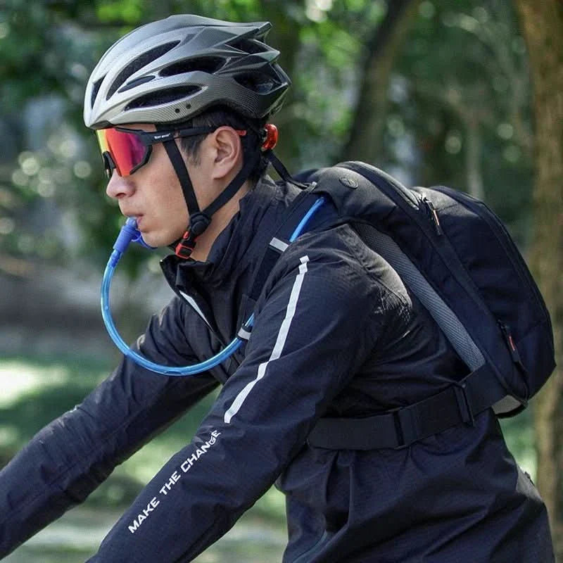 Cycling Hydration Backpack | Ultralight with Integrated Reservoir | 10L Capacity