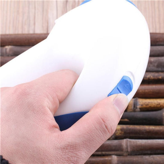 Fabric Shaver & Lint Remover | Stainless Steel Blades | Easy-Clean Debris Chamber | Fabric Refresh