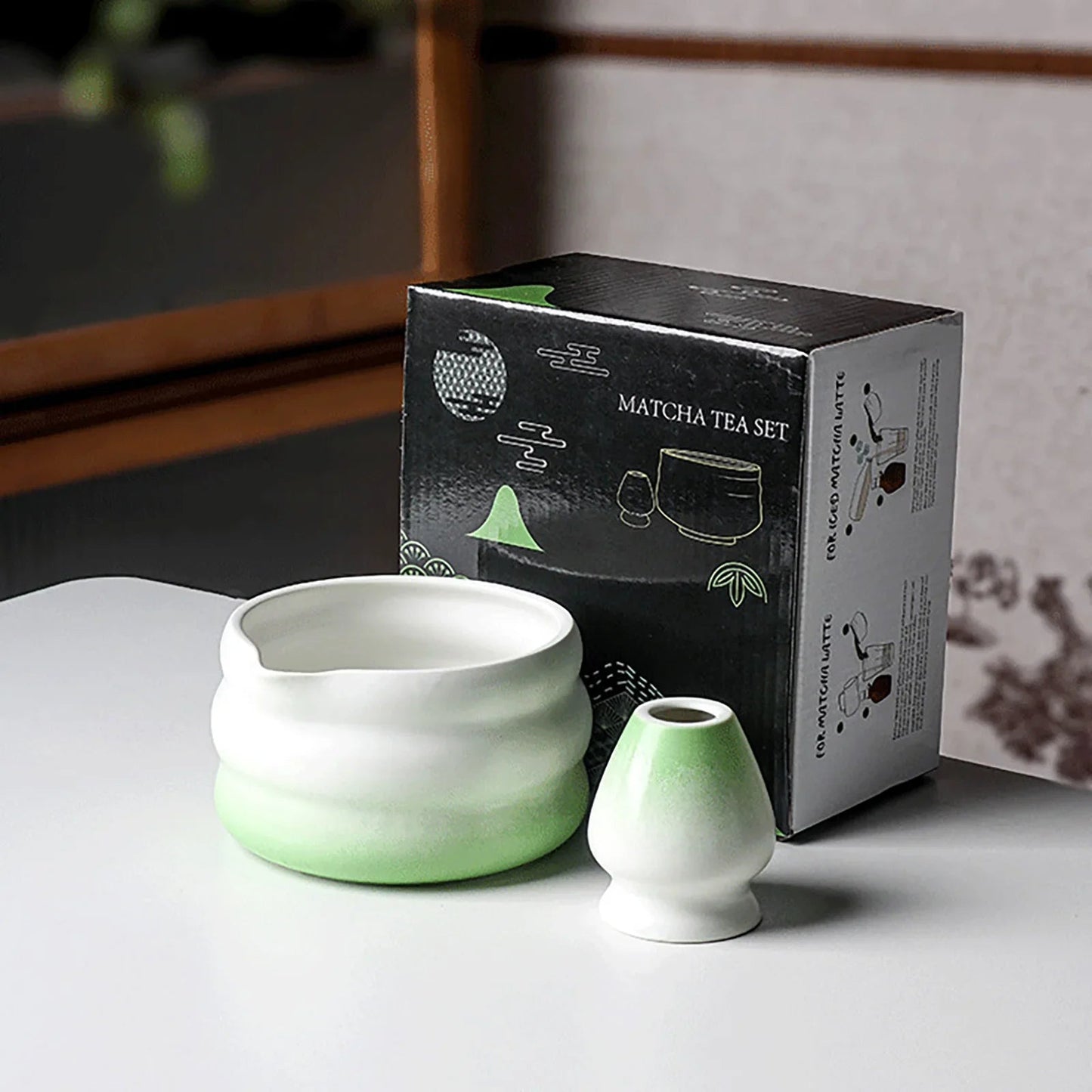 Matcha Bowl Set | Ceramic 550ml Bowl with Pouring Spout | Includes Whisk Holder