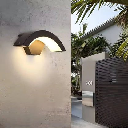 Outdoor Wall Light | Motion Sensor 18W | Metal & Acrylic, Weatherproof | Energy-Saving
