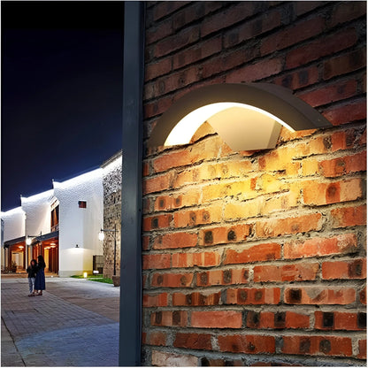 Outdoor Wall Light | Motion Sensor 18W | Metal & Acrylic, Weatherproof | Energy-Saving
