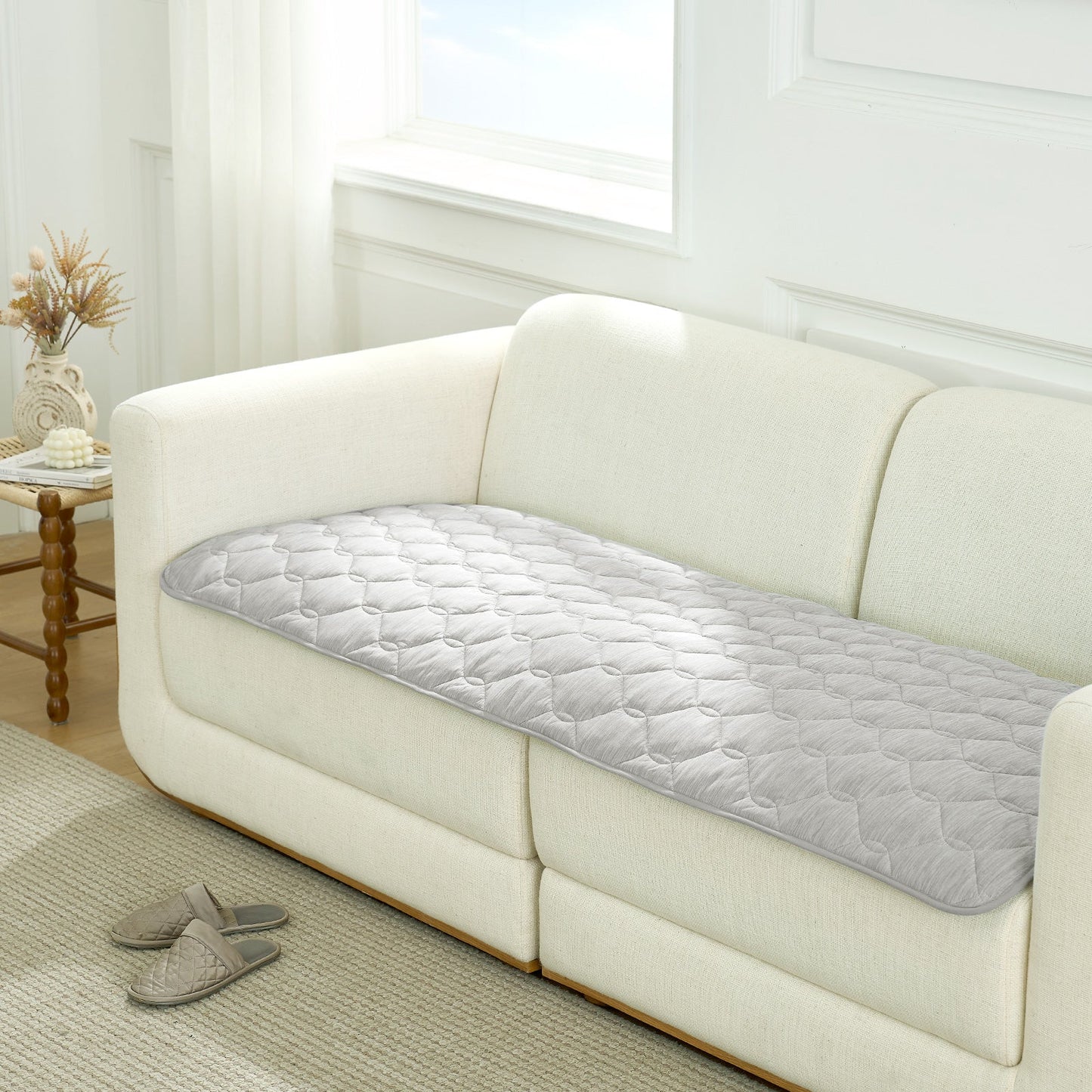 Pet Couch Cover for Dogs & Cats | Cooling Fabric | Scratch-Proof Nylon & Waterproof Non-Slip