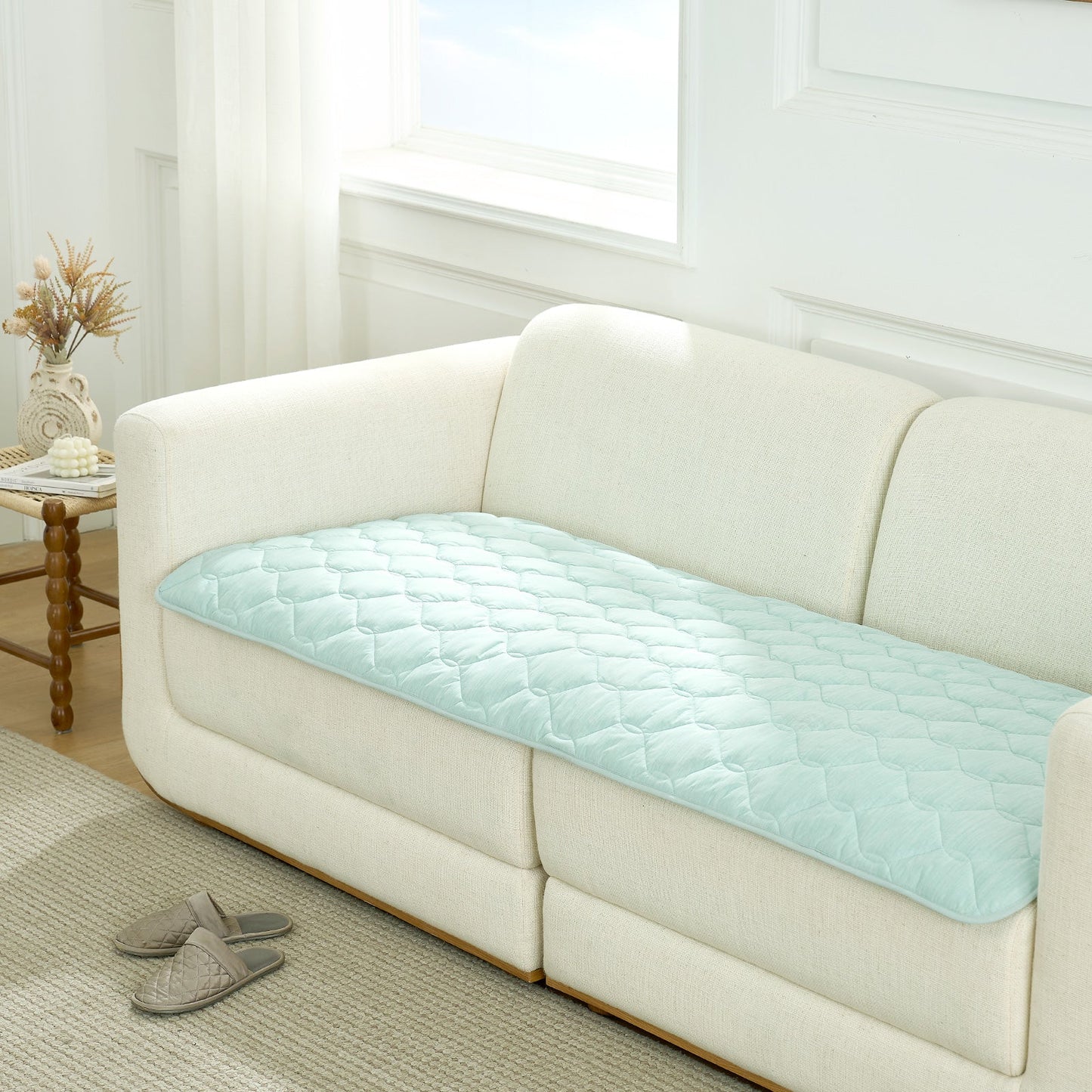 Pet Couch Cover for Dogs & Cats | Cooling Fabric | Scratch-Proof Nylon & Waterproof Non-Slip