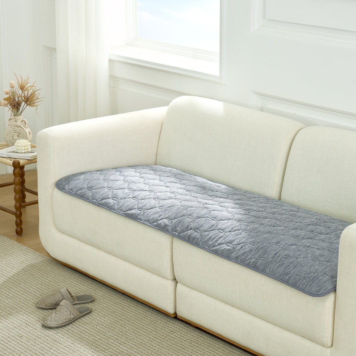 Pet Couch Cover for Dogs & Cats | Cooling Fabric | Scratch-Proof Nylon & Waterproof Non-Slip