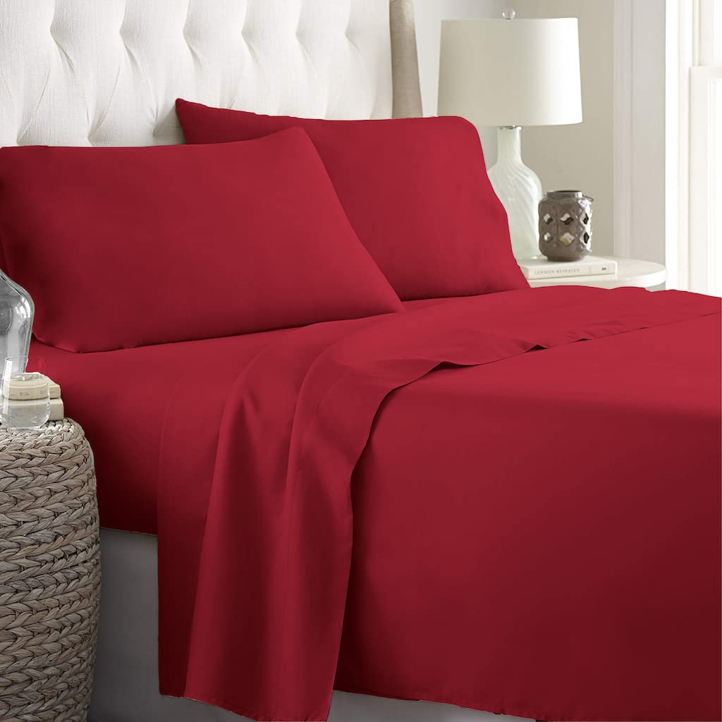 Queen Bedding Set | Cooling Polyester Fabric | 4-Piece Set | Comfortable Sleep