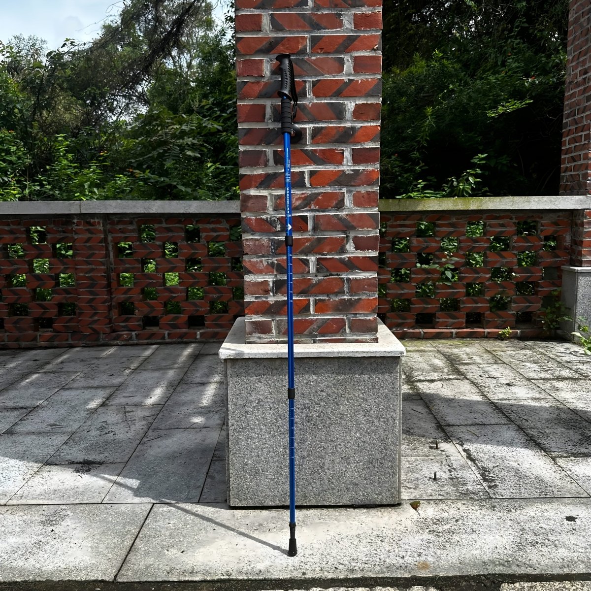 Trekking Poles | Adjustable Aluminum Telescopic | Shock-Absorbing Rubber Grip | Lightweight