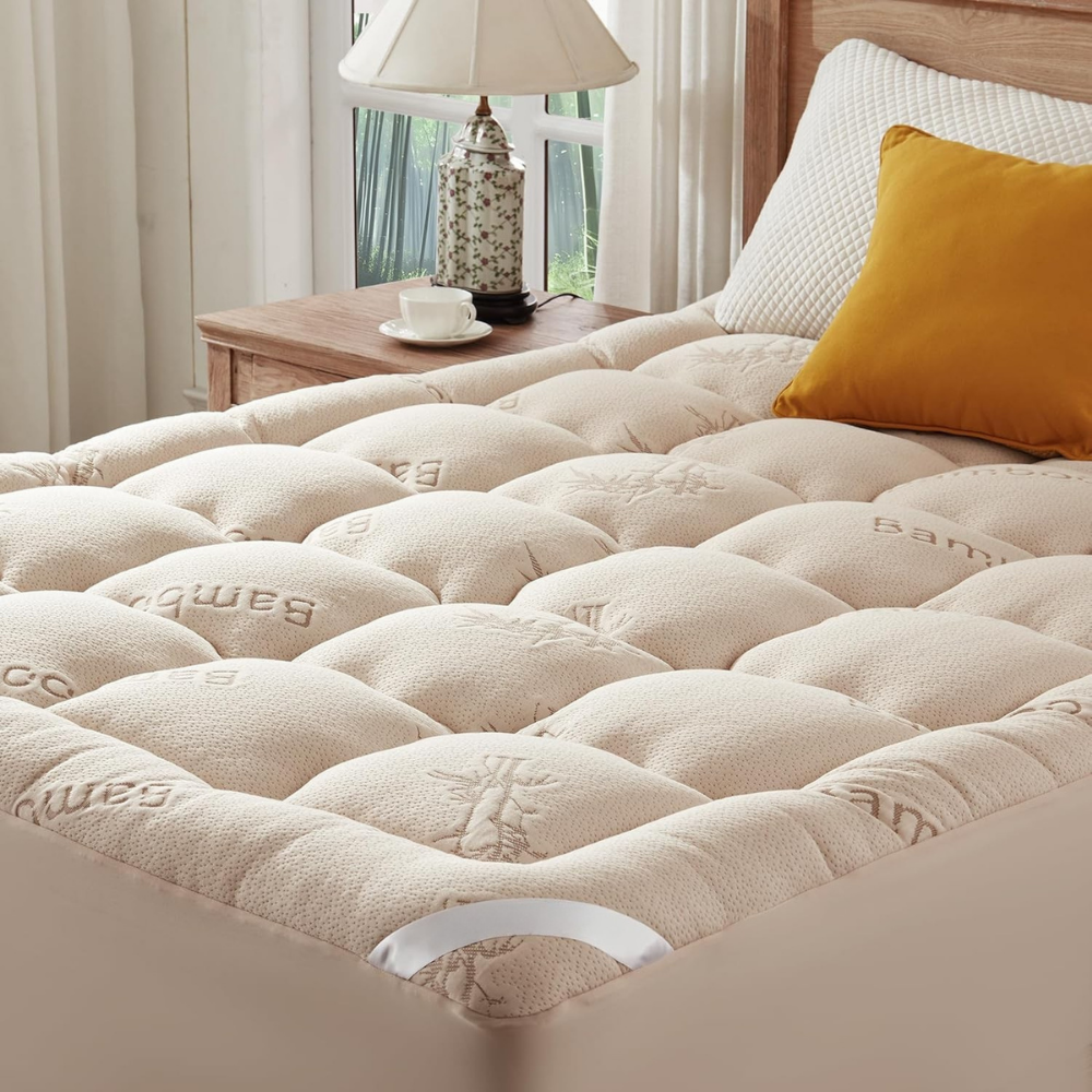 Waterproof Mattress Protector | Fitted Breathable Cover | Machine Washable | Spill & Pet Protection