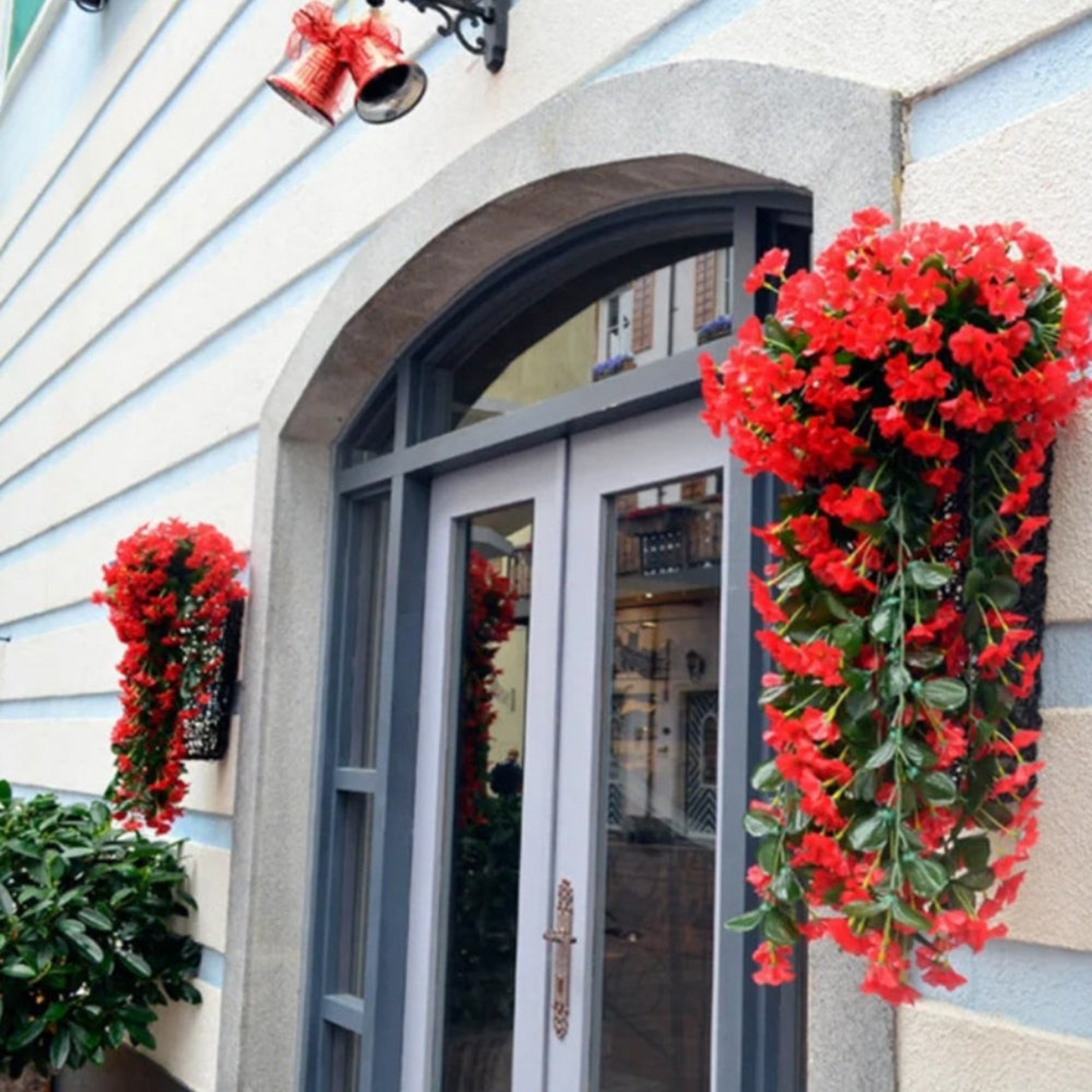 LuraBloom™ — Effortless Elegance That Keeps Your Home Forever Fresh and Radiant
