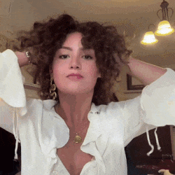 Curlora™ — Unlock Effortless, Head-Turning Curls That Stay Silky and Vibrant for Days