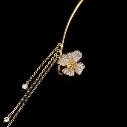 AuraBelle™ — Radiate Confidence with Featherlight Sparkle and All-Day Comfort