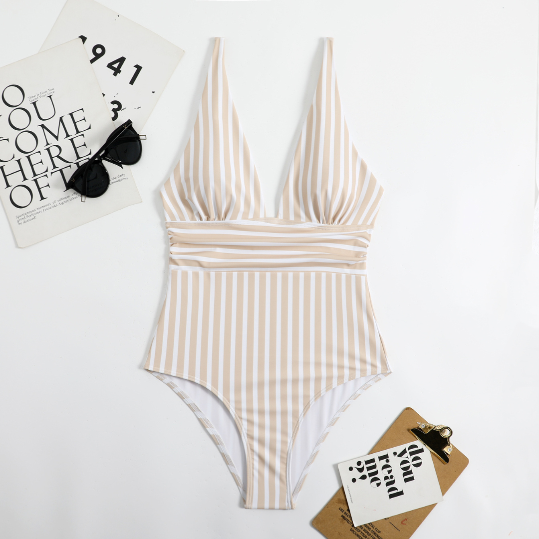LagunaLuxe™ — Sculpt Your Curves and Shine with Unstoppable Beach Confidence