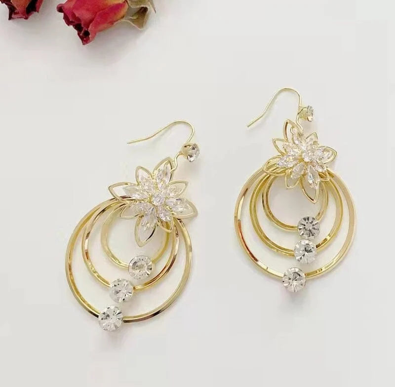 Ramarié™ — Ignite Unstoppable Confidence with Every Dazzling Glance
