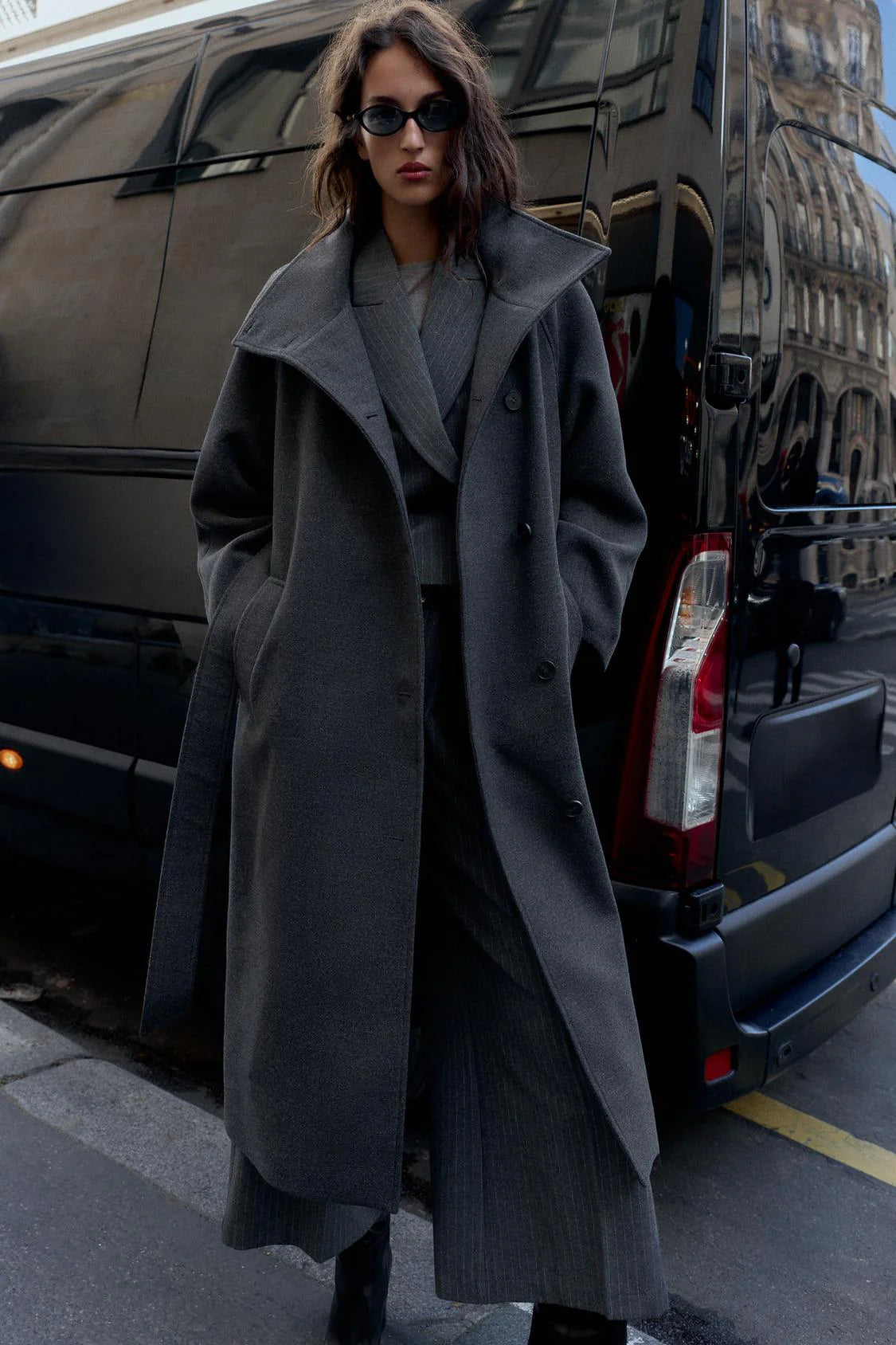 Frostveil™ Wool Coat — Flaunt Your Shape with Breathable Warmth and Effortless Elegance
