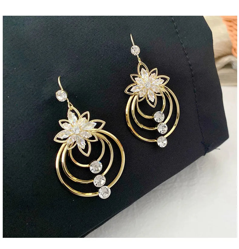 Ramarié™ — Ignite Unstoppable Confidence with Every Dazzling Glance