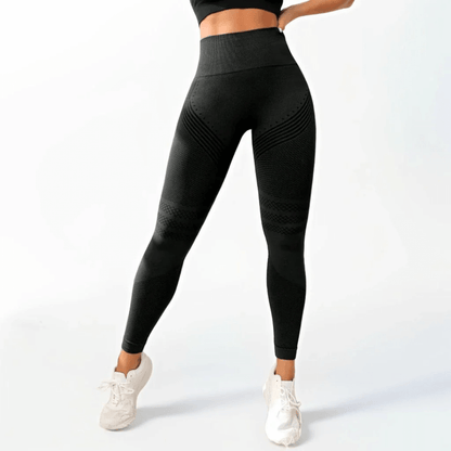 CurveAura™ — Feel All-Day Freedom with a Silky-Smooth, Invisible Sculpted Fit