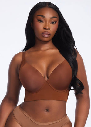 CurveVita™ — Tailored Elegance That Celebrates Your Curves and Unleashes Confidence