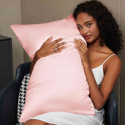 Velvettea™ — Wake Up to Frizz-Free Hair and Radiant, Youthful Skin Every Day