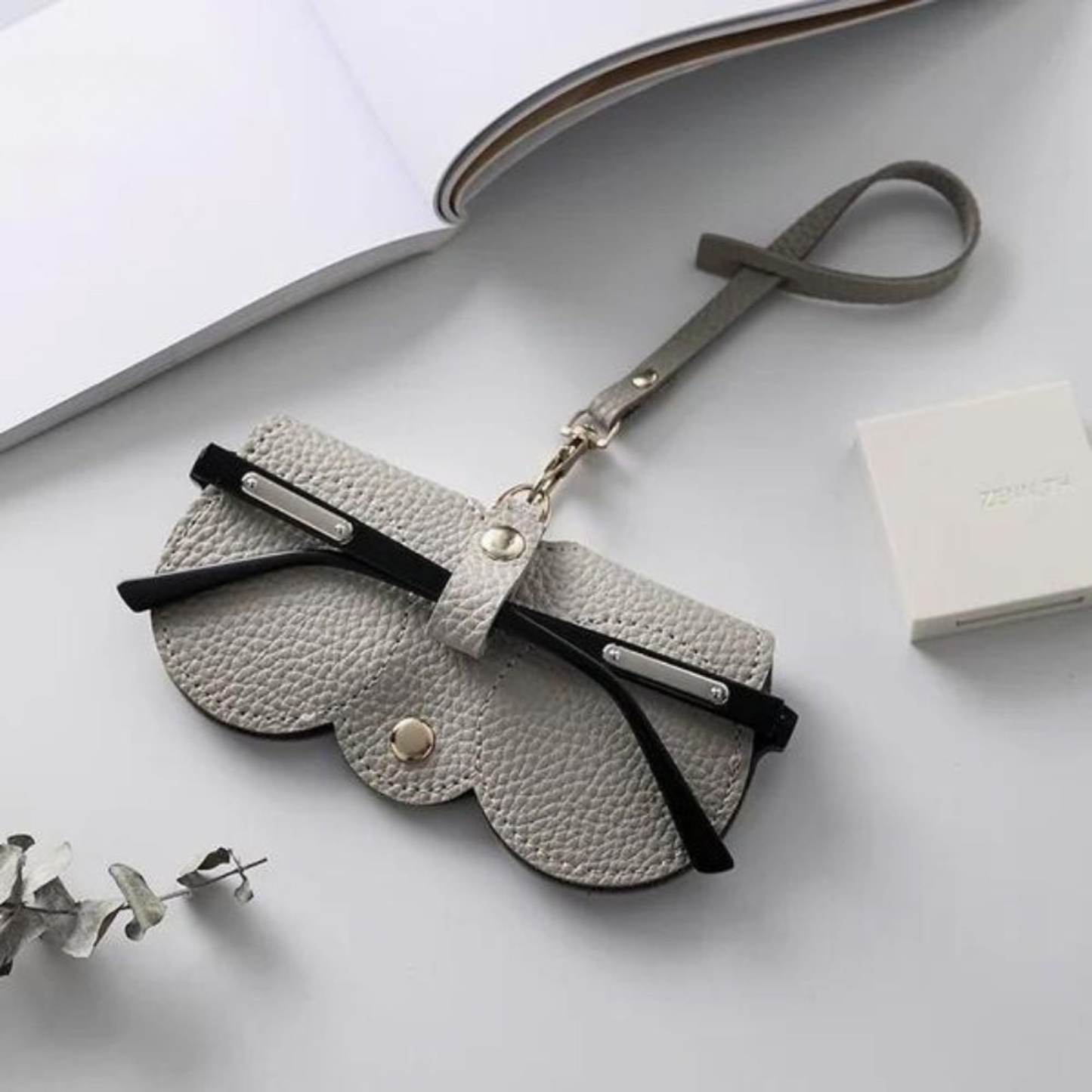 SlipLux™ Slim Leather Case — Featherlight Armor That Lets You Move Fast and Look Sharp